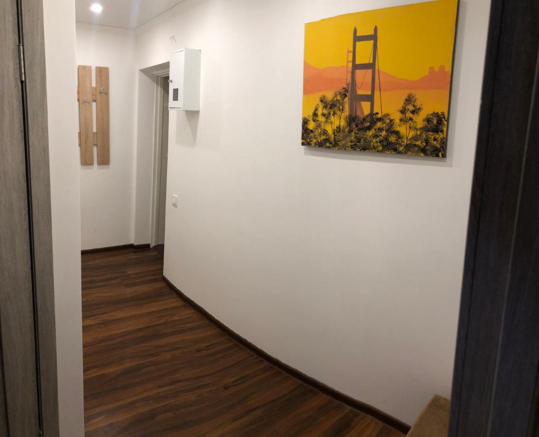 Апартаменты Метро Тараса Шевченко Kiev Buitenkant foto